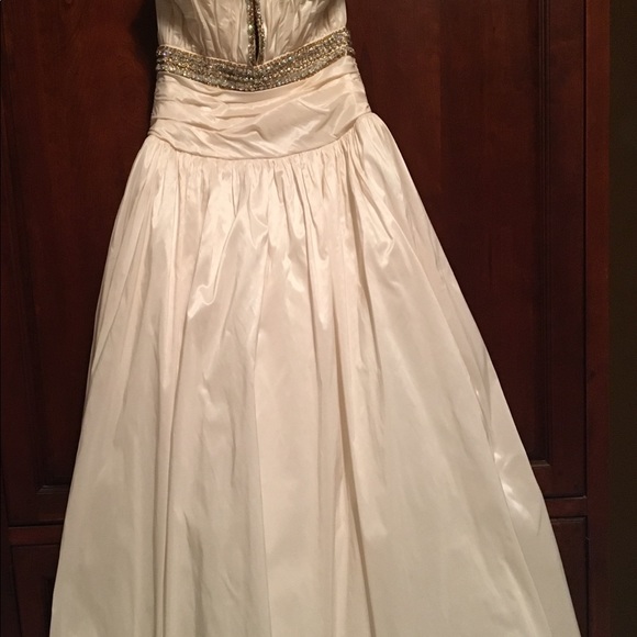 Gorgeous Tiffany Dress ✨ - Picture 3 of 4